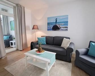 Myhome Ruegen - Haus Johanneshorst - Sellin - Sala de estar