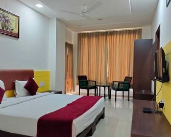 Hotel Nangis Pride - Jaipur - Bedroom