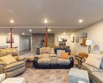Campbell Cabin: A Perfect Retreat - Lancaster - Sala de estar