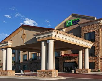 Holiday Inn Express Hotel & Suites Longmont - Longmont - Building