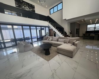Empire Villa Paramaribo Noord 1 - Paramaribo - Lobby