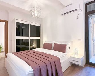 Deluxe Nicolle Solid Residence Mamaia - Mamaia - Schlafzimmer
