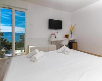 Rocky Beach Rooms - Нові-Вінодолскі - Спальня
