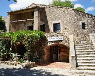 Studio-gîte Chauvet III Le Prieuré d'Orniols - Goudargues - Edificio
