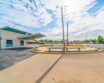Budget Inn Frederick Us-183 - Frederick - Edificio