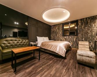 Gimcheon Zero Self Check-in Motel - Gimcheon - Habitación