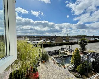 Bojangles Guest House - Gretna - Balcony