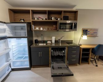 Extended Stay America Select Suites – Lafayette - Airport - Lafayette - Kitchen