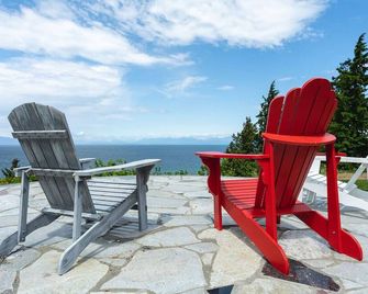 Sea Breeze: Relaxation with a View with A/C - Nanaimo - Balkon