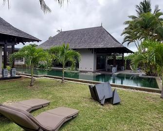 Superb luxury villa in the south of Mauritius - Bel Ombre - Zwembad