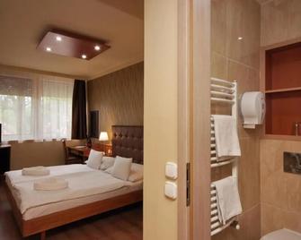 Aqua Hotel - Gyula - Slaapkamer