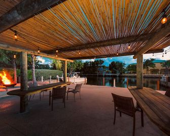 Creekside Inn - Tavernier - Patio