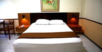 Hotel Augusta Jakarta - Jakarta - Bedroom