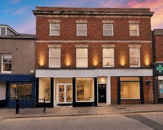 Boutique Apartment in the Heart of Bourne - Bourne - Building