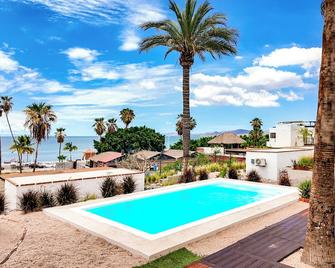 Inhouse Glamping Hotel La Paz - La Paz - Piscina