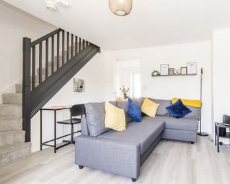 Park view house, 3 beds, sleeps 5/6 - Market Harborough - Living room