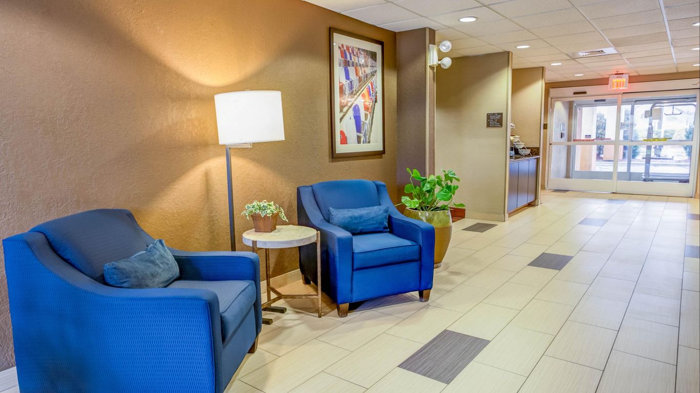 Charlotte Suites by IHG