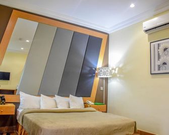 The Rodinia Hotel - Asaba - Bedroom