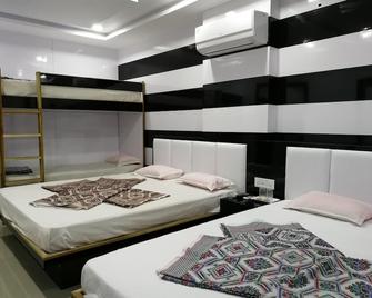 Hotel Laabh - Diu - Camera da letto