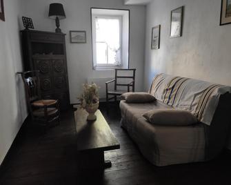 Ugarte - Urrugne - Obývací pokoj