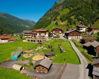 Familienhotel Oberkarteis - Hüttschlag