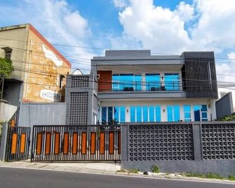 Villa Haposan Ciwidey - Bandung - Building