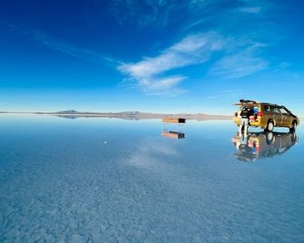 Camper Elegance Uyuni - Colchani