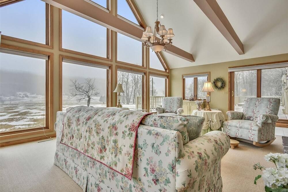 There is Peace In the Valley and spectacular views too! - Davis - Sala de estar