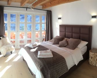 Stunning Luxury Chalet Renovated With Incredible Views of the Eiger - Grindelwald - Chambre
