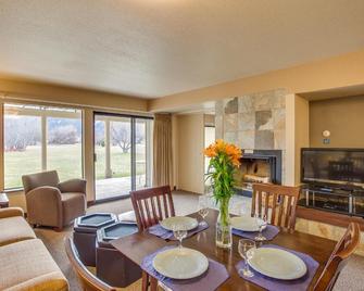 Wapato Point Resort - Manson - Essbereich