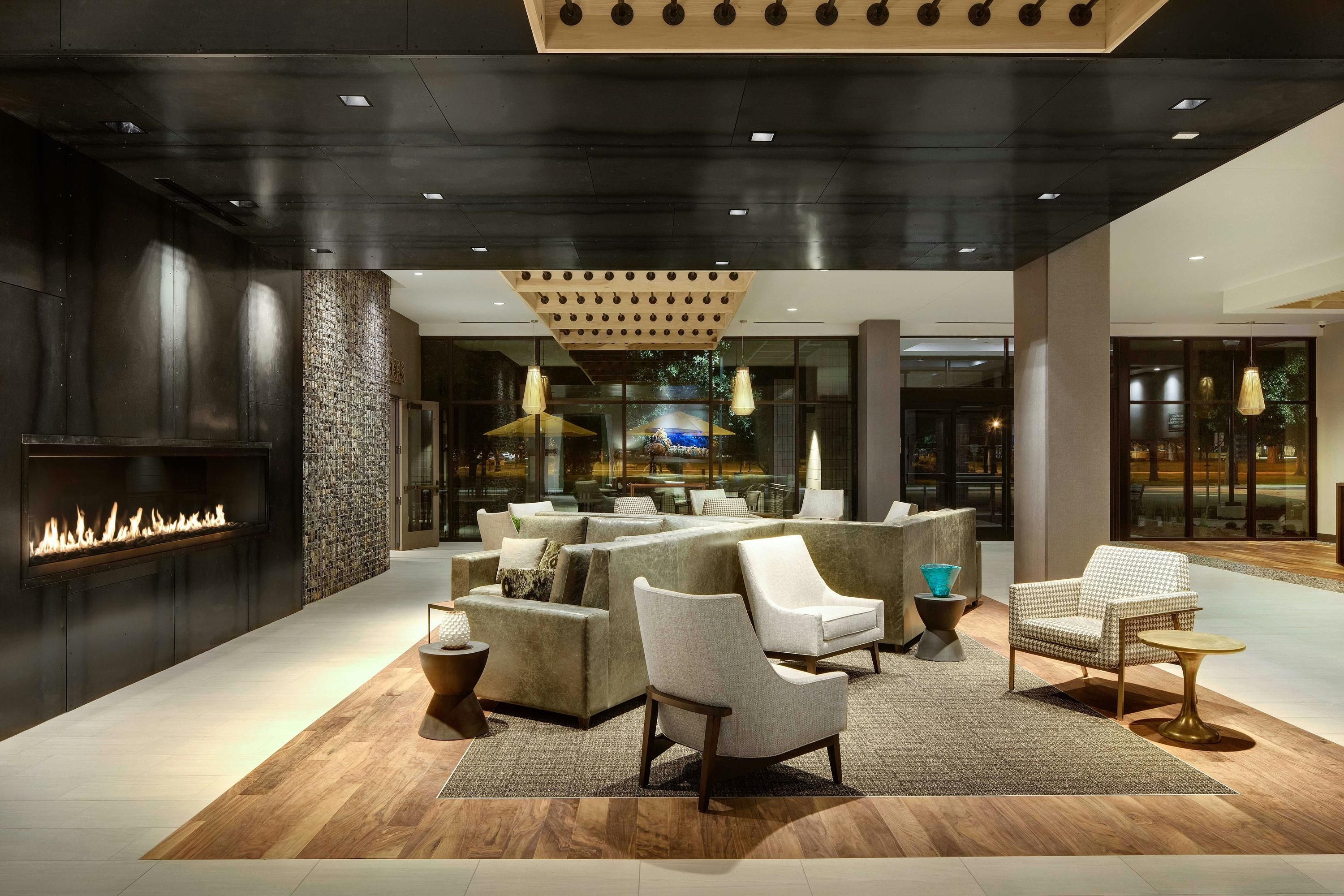 DoubleTree by Hilton Greeley at Lincoln Park - Greeley - Oleskelutila
