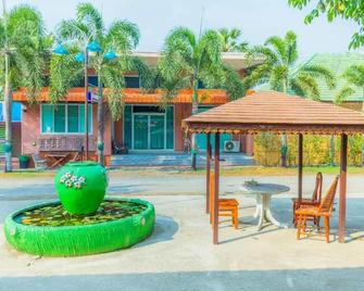 OYO 712 Baandin Resort - Phetchaburi