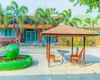 Baandin Resort by OYO Rooms - Phetchaburi