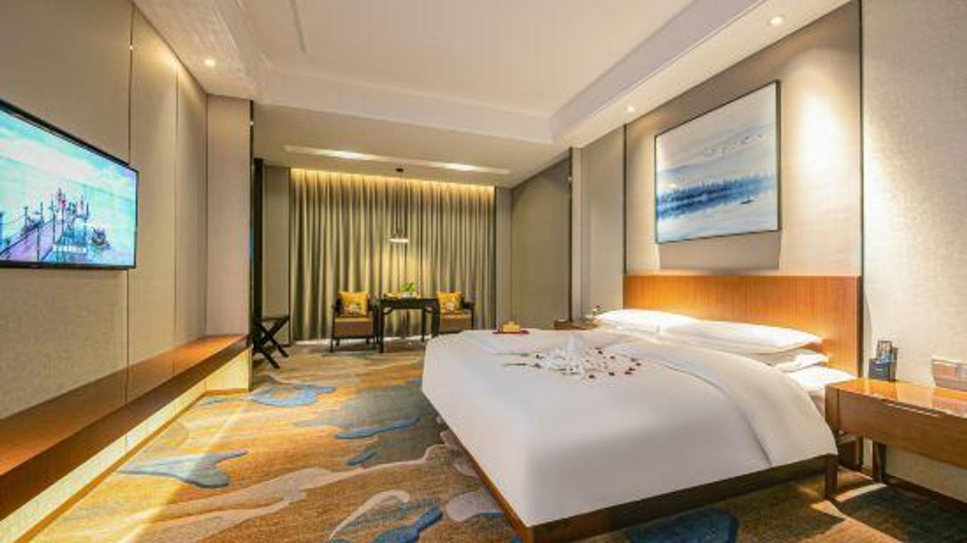 New Overseas Chinese Hotel