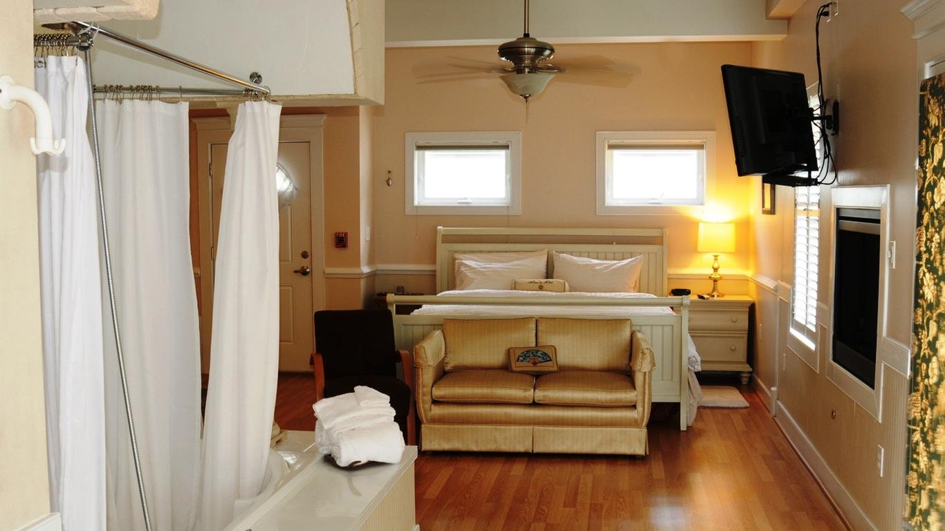 Acorn Hill Lodge
