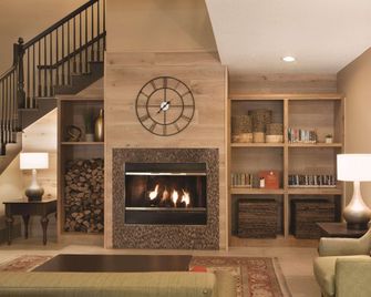 Country Inn & Suites by Radisson, Indy Air South - Indianapolis - Lounge