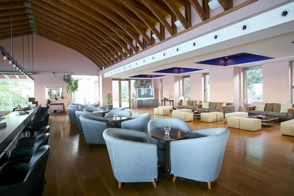 لونيان بلو بونجالوس آند سبا ريزورت