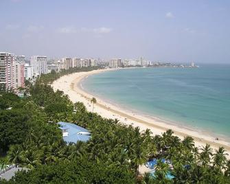 Isla Verde Beach Front Ocean View 2 Q Beds Wifi, Parking - Carolina - Playa