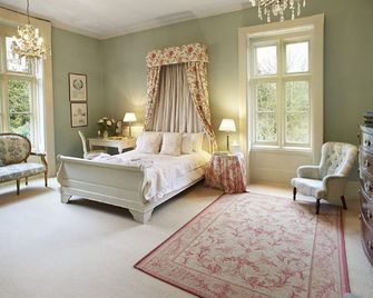 A beautiful house in North Tuddenham, Norfolk sleeping 14 guests in 7 bedrooms. - Dereham - Bedroom