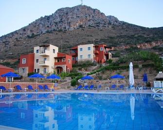 Driades Apartments by Estia - Hersonissos - Piscina