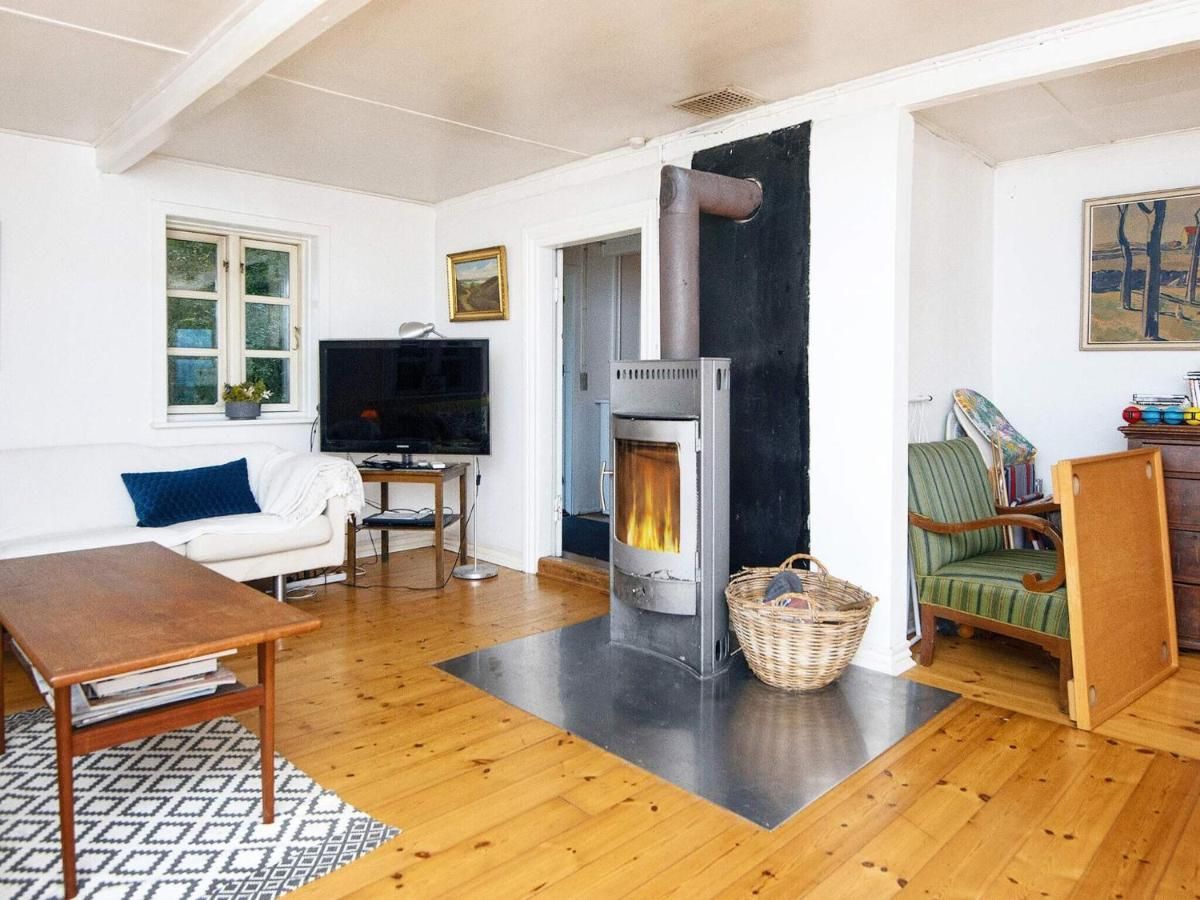 Lakeside Holiday Home with Forest – Skanderborg