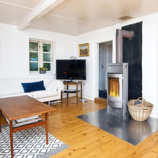 Lakeside Holiday Home with Forest – Skanderborg