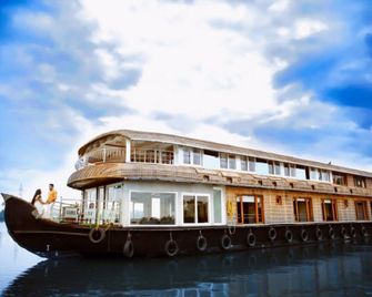 Indiavacationz Houseboat - Alappuzha - Rakennus