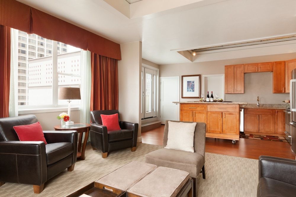 Executive Hotel Vintage Court thumbnail 3