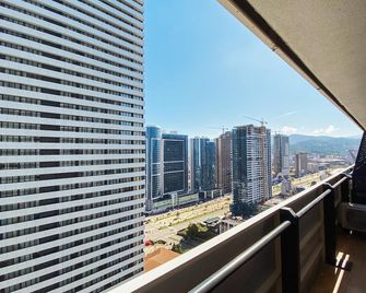 Orbi City C Block 2-room Apt 27fl Sea-mount View - Batum - Balkon