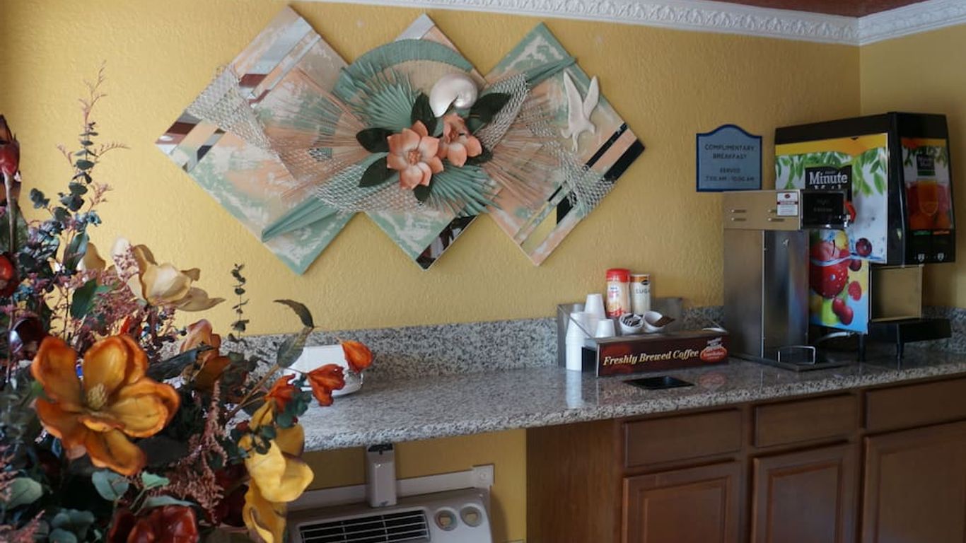 Sycamore Inn Chico University Area