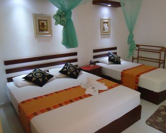 Seven Flowers Hotel - Anuradhapura - Soveværelse