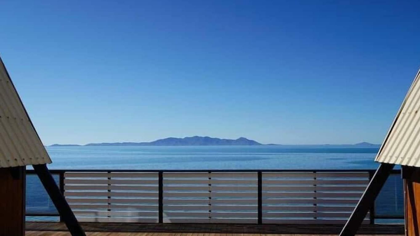 Base Backpackers Hotel Magnetic Island