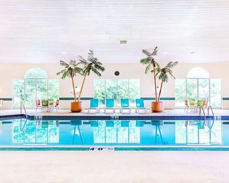 Country Inn & Suites by Radisson, Appleton, WI - Appleton - Pool