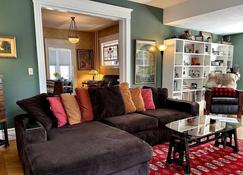 Hudson Valley House: A Peaceful Escape near West Point - Cornwall - Living room